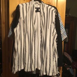 Fashion to figure 3x vest black and white